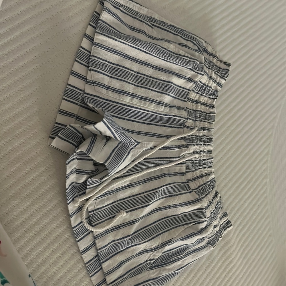stripped blue and white linen shorts